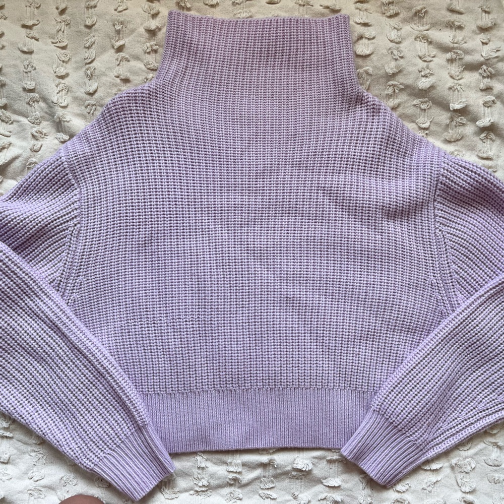 Wilfred Montpellier Crop Sweater